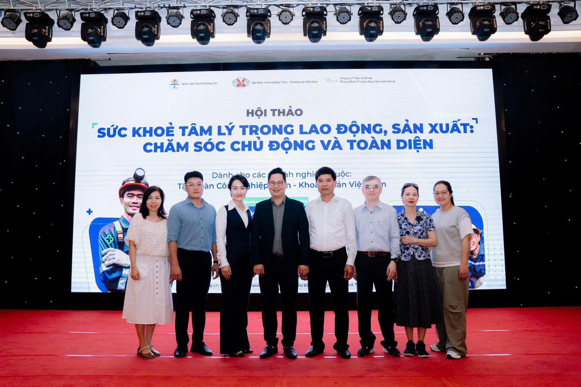 Hình ảnh tại hội nghị về sức khoẻ tâm lý do TKV, Bệnh viện TKV và Phòng khám Merak kết hợp tổ chức