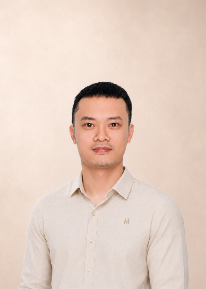 Chuyên viên Phạm Nam Anh